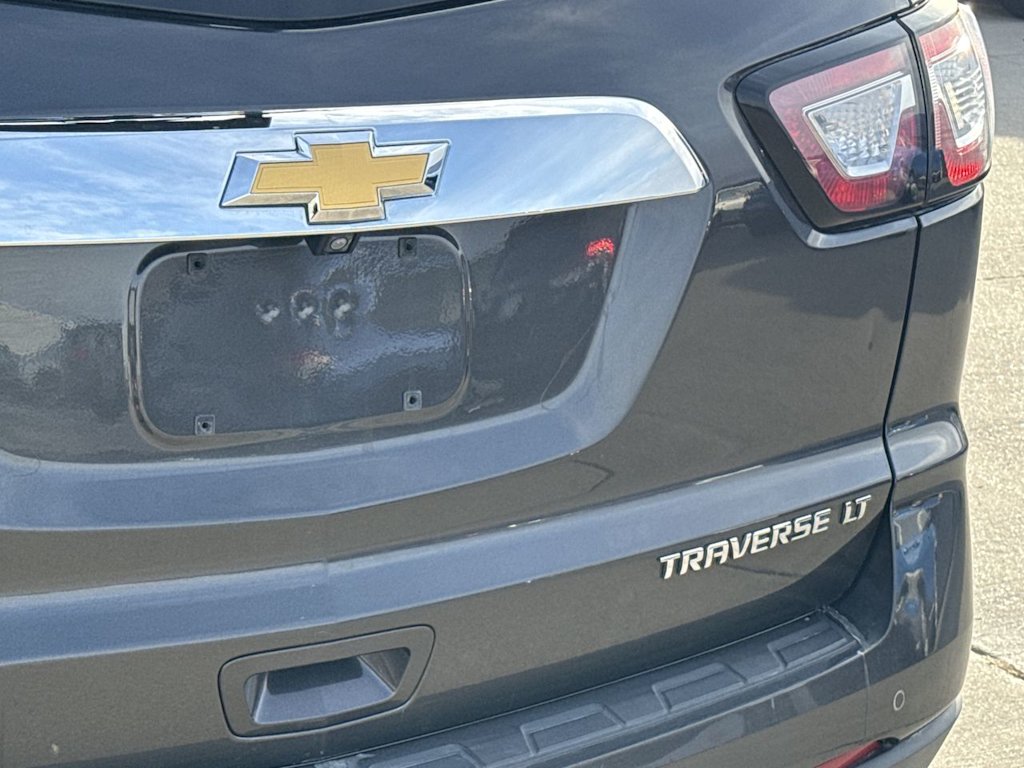 Thumbnail: 2016 Chevrolet Traverse - 24