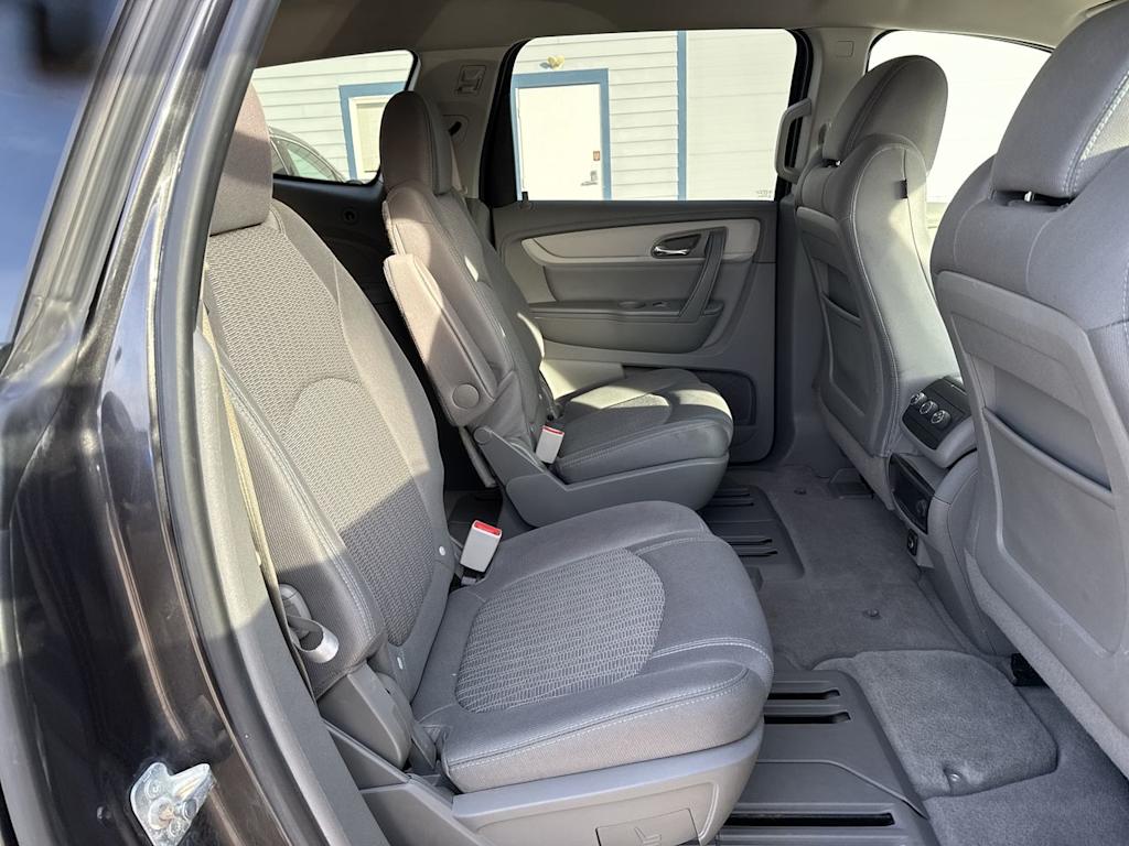 Thumbnail: 2016 Chevrolet Traverse - 27