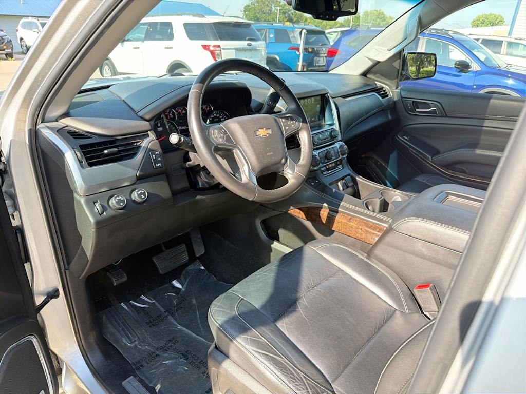 Thumbnail: 2017 Chevrolet Tahoe - 2
