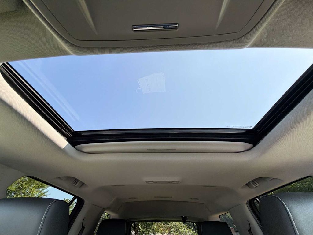 Thumbnail: 2017 Chevrolet Tahoe - 25
