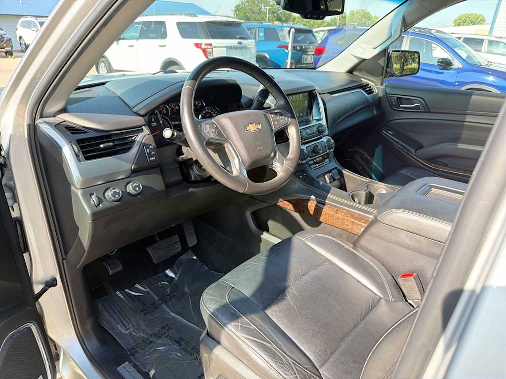 Thumbnail: 2017 Chevrolet Tahoe - 2
