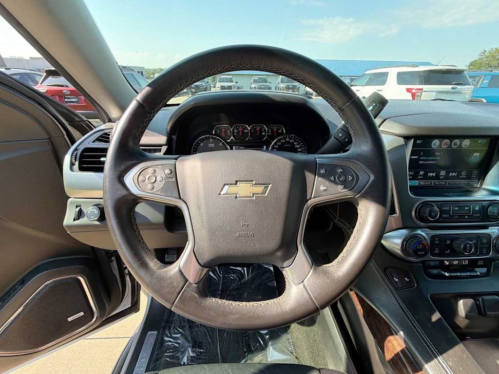 Thumbnail: 2017 Chevrolet Tahoe - 13