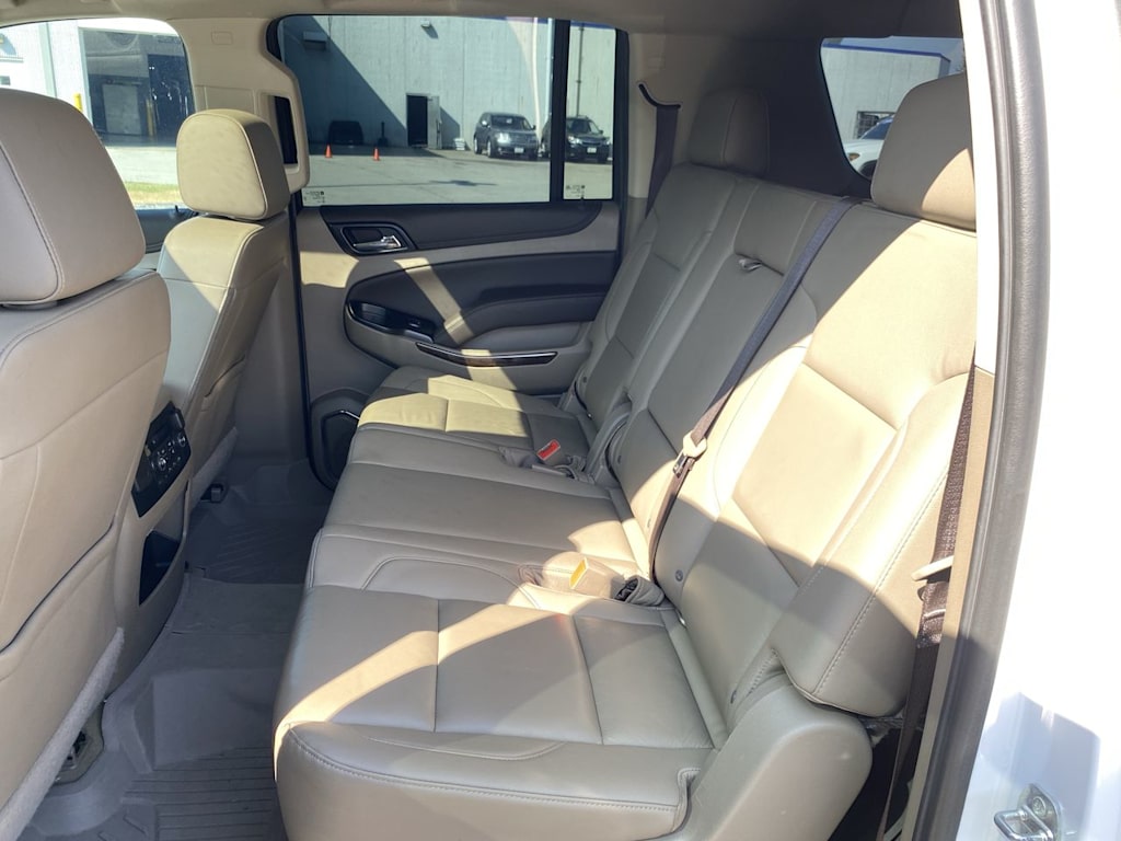 Thumbnail: 2020 Chevrolet Suburban - 12