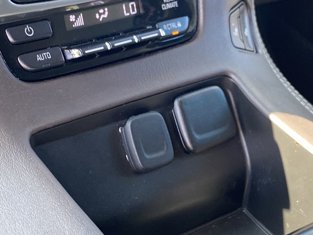 Thumbnail: 2020 Chevrolet Suburban - 34