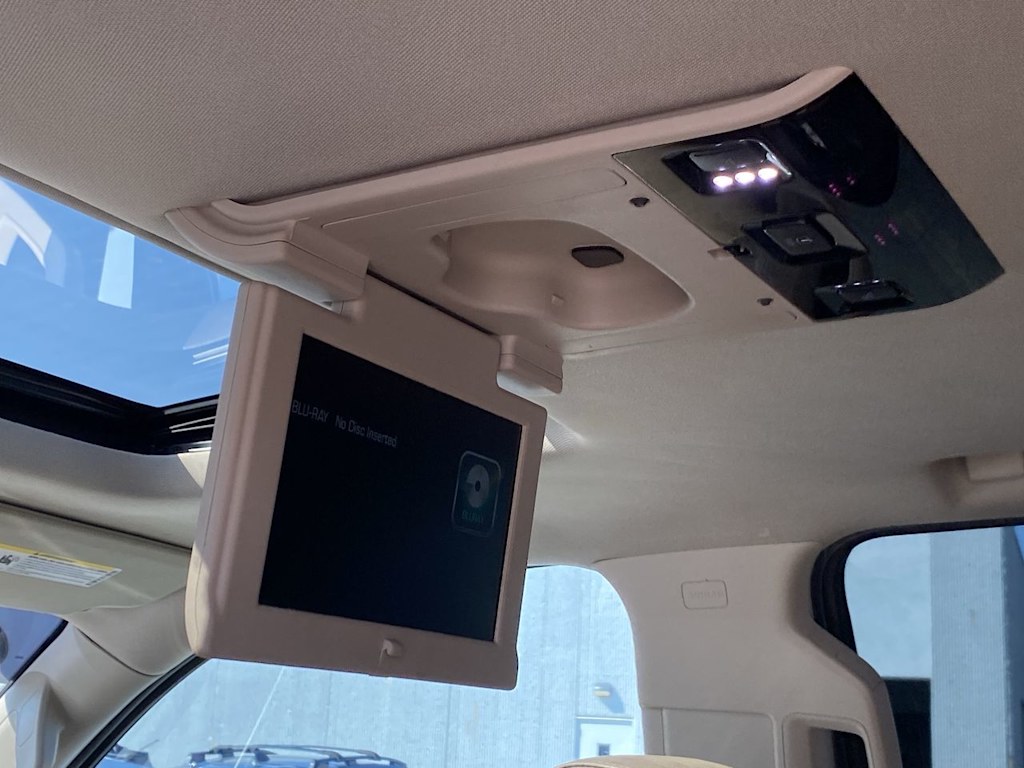 Thumbnail: 2020 Chevrolet Suburban - 36