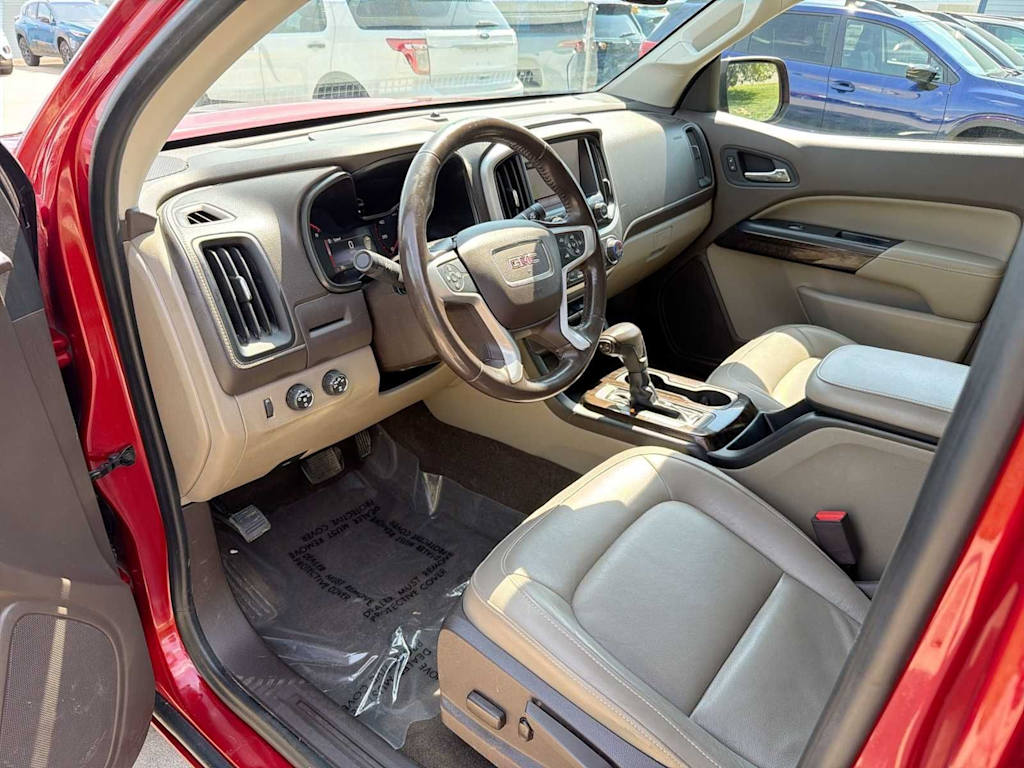 Thumbnail: 2015 GMC Canyon - 2