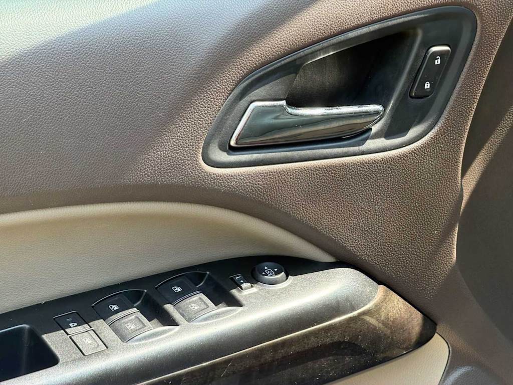 Thumbnail: 2015 GMC Canyon - 23