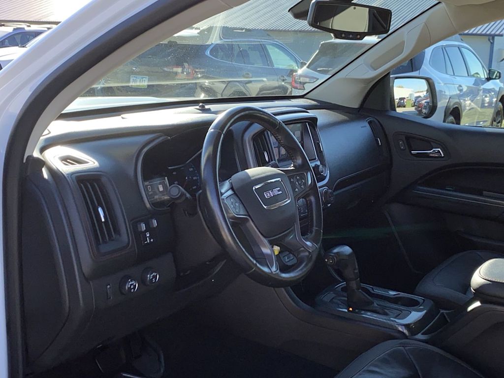 Thumbnail: 2018 GMC Canyon - 2