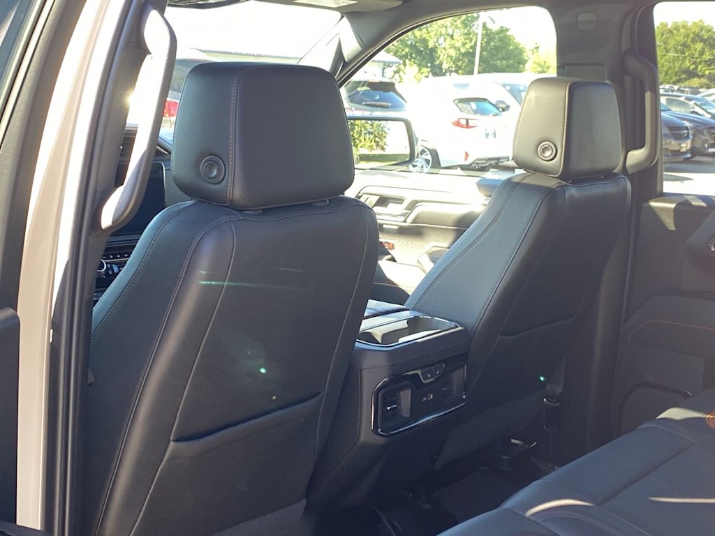Thumbnail: 2023 GMC Sierra 1500 - 13