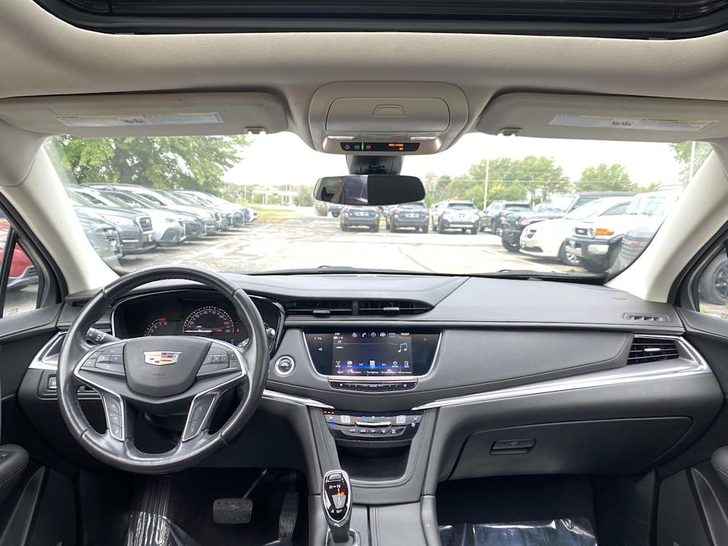 Thumbnail: 2019 Cadillac XT5 - 8