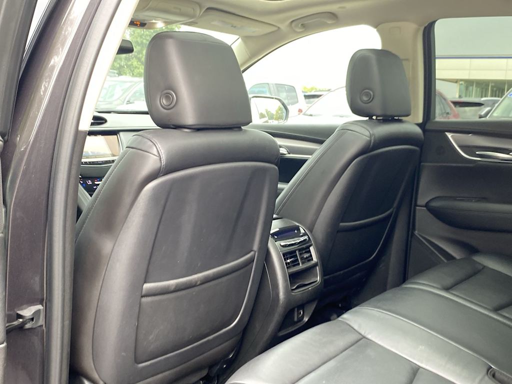 Thumbnail: 2019 Cadillac XT5 - 11