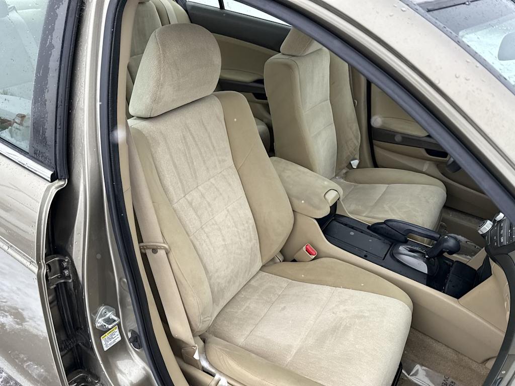 Thumbnail: 2010 Honda Accord - 10