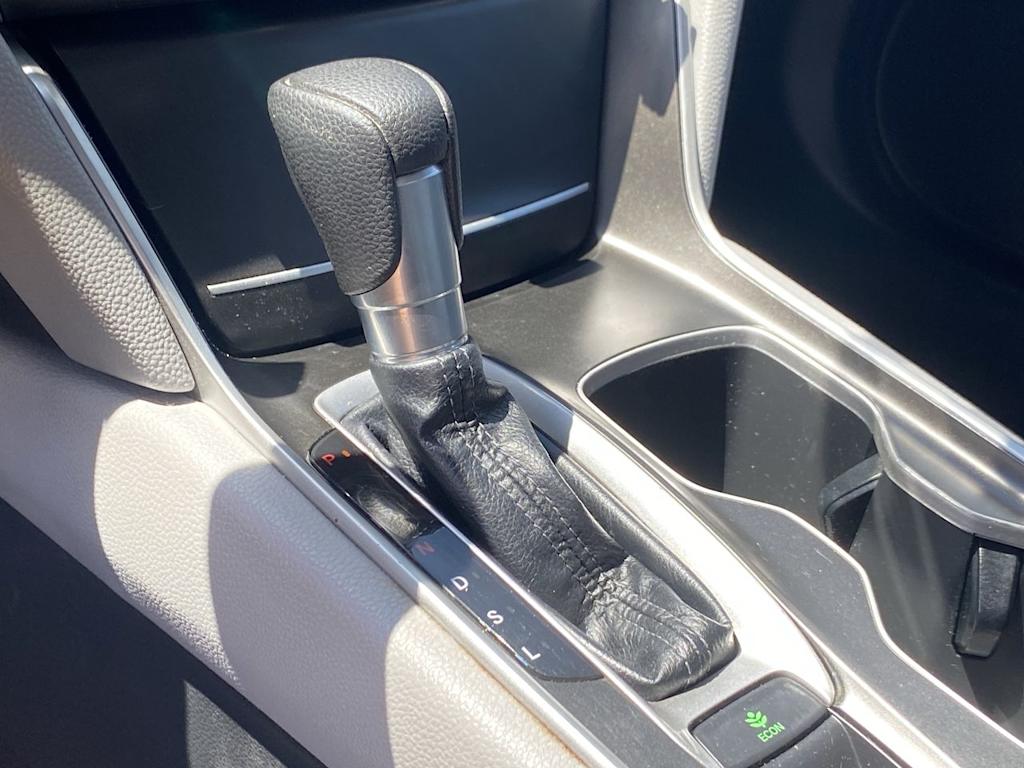 Thumbnail: 2018 Honda Accord - 31