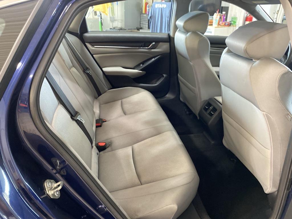 2020 Honda Accord EX 27