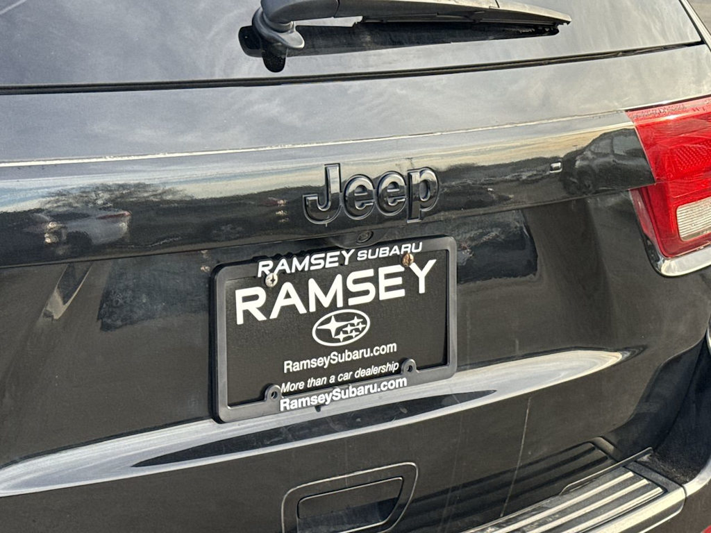 Thumbnail: 2011 Jeep Grand Cherokee - 15