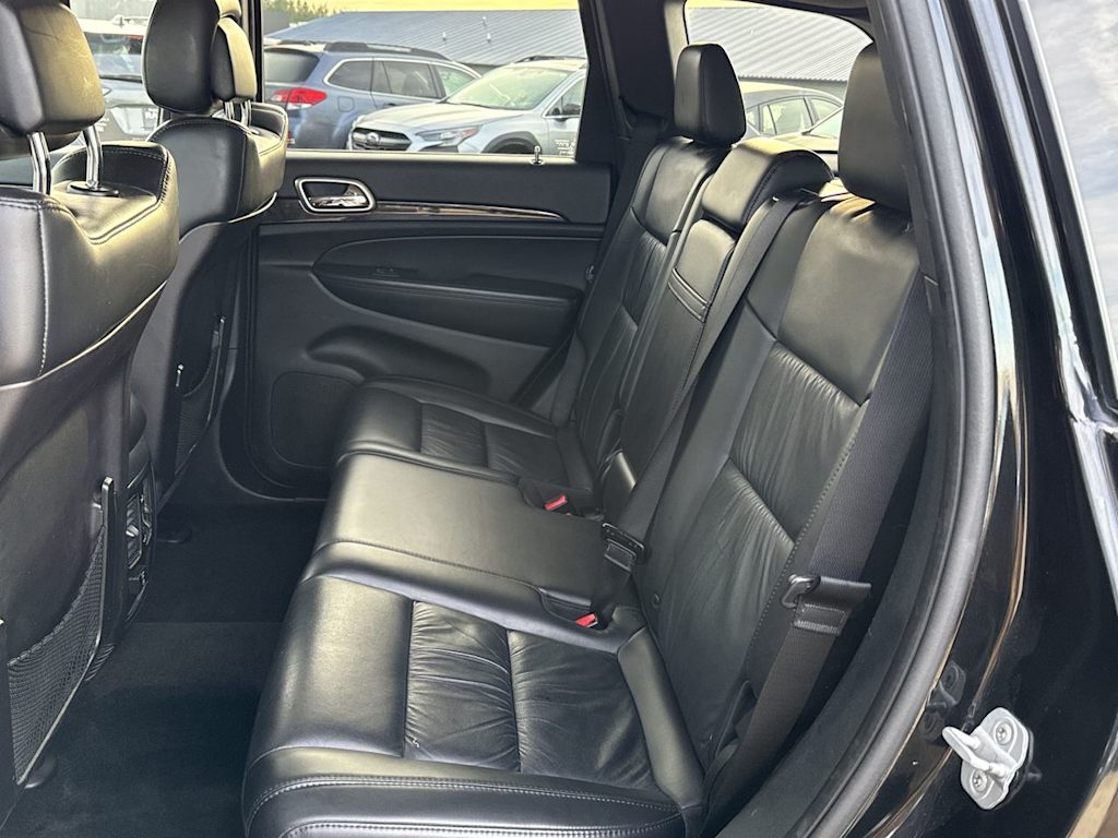 Thumbnail: 2011 Jeep Grand Cherokee - 25