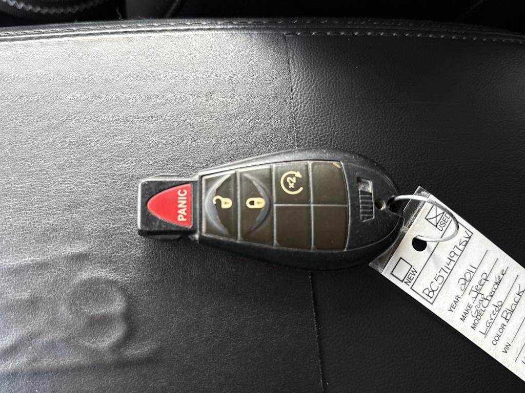 Thumbnail: 2011 Jeep Grand Cherokee - 19