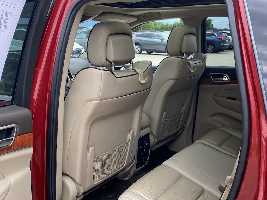 Thumbnail: 2011 Jeep Grand Cherokee - 11