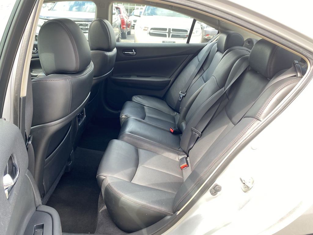 Thumbnail: 2014 Nissan Maxima - 27