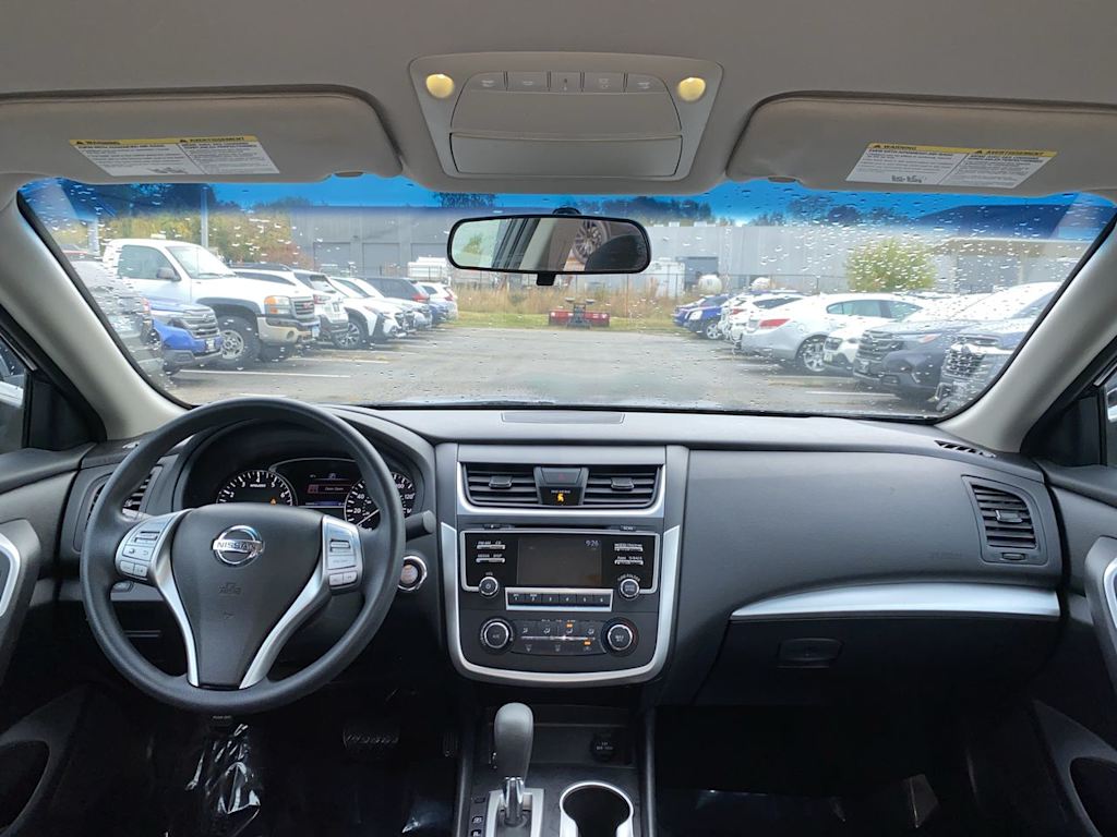 Thumbnail: 2016 Nissan Altima - 7