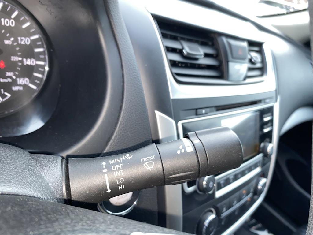 Thumbnail: 2016 Nissan Altima - 13