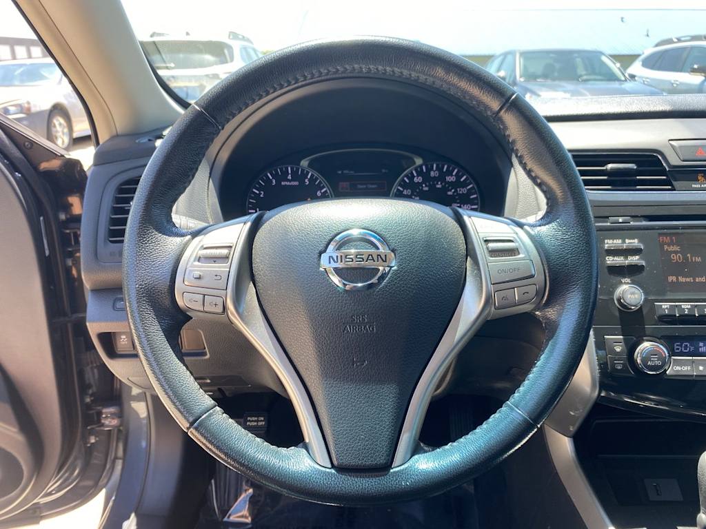 Thumbnail: 2013 Nissan Altima - 12