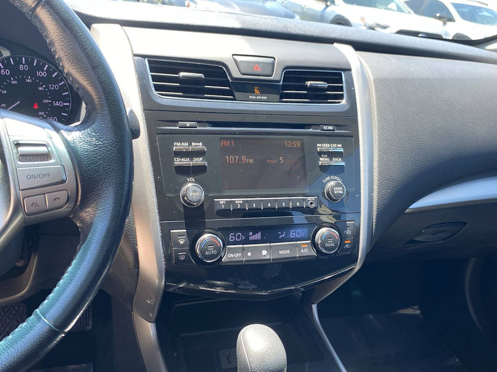 Thumbnail: 2013 Nissan Altima - 13