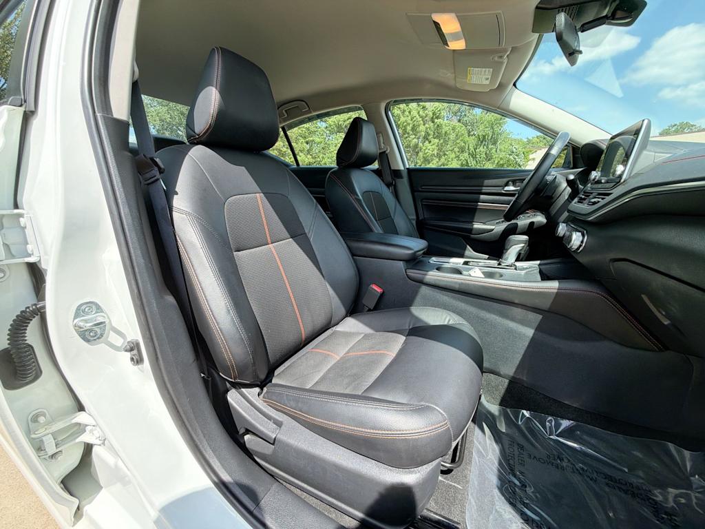 Thumbnail: 2020 Nissan Altima - 11