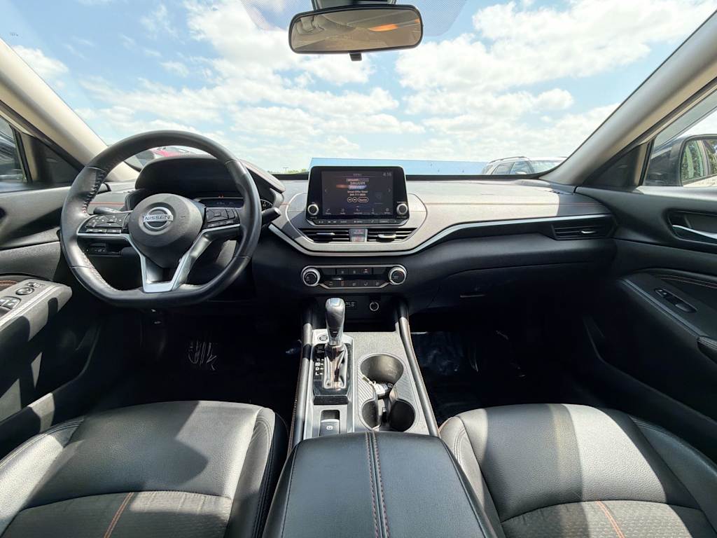 Thumbnail: 2020 Nissan Altima - 9