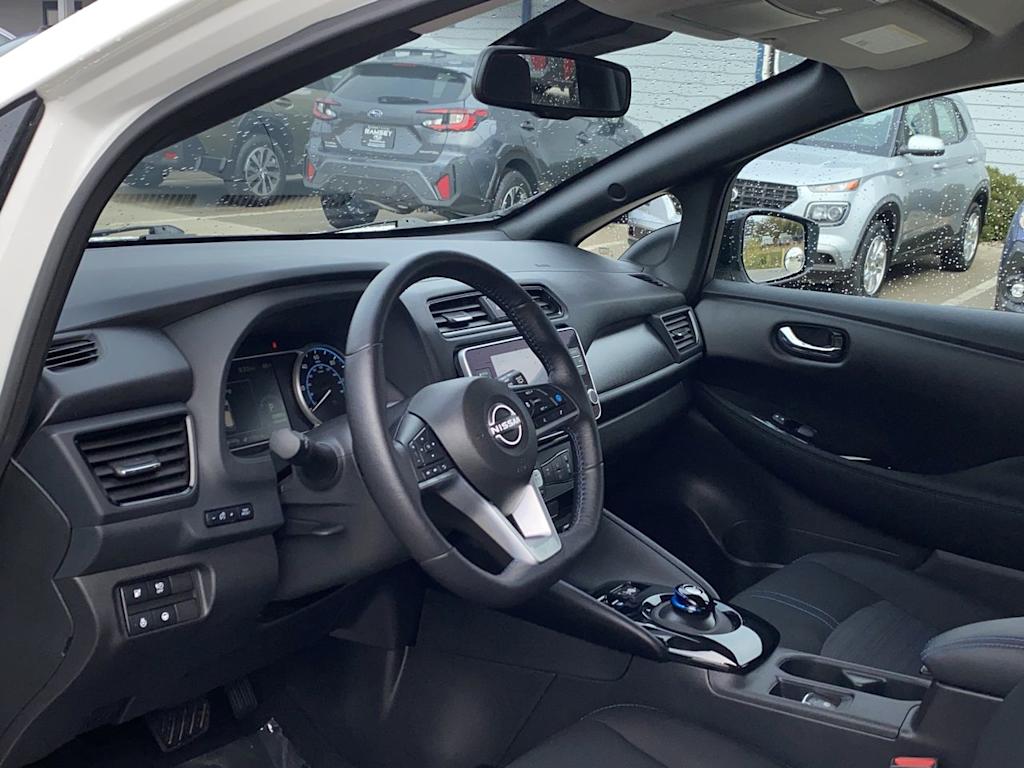 Thumbnail: 2024 Nissan Leaf - 2