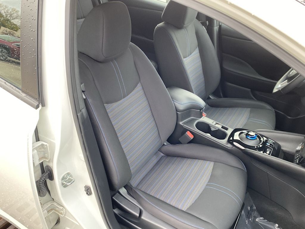 Thumbnail: 2024 Nissan Leaf - 11