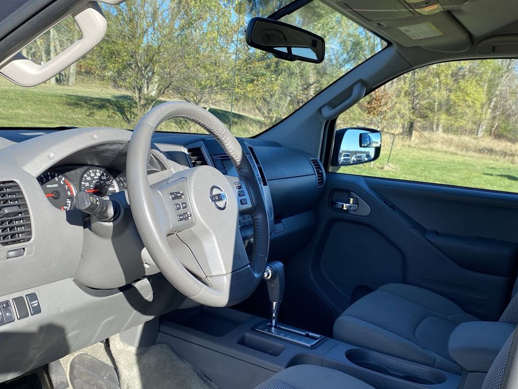 2016 Nissan Frontier SV 2