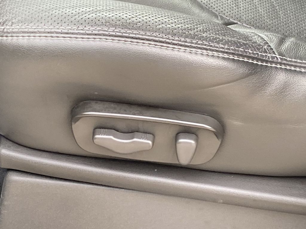 Thumbnail: 2020 Nissan Frontier - 24