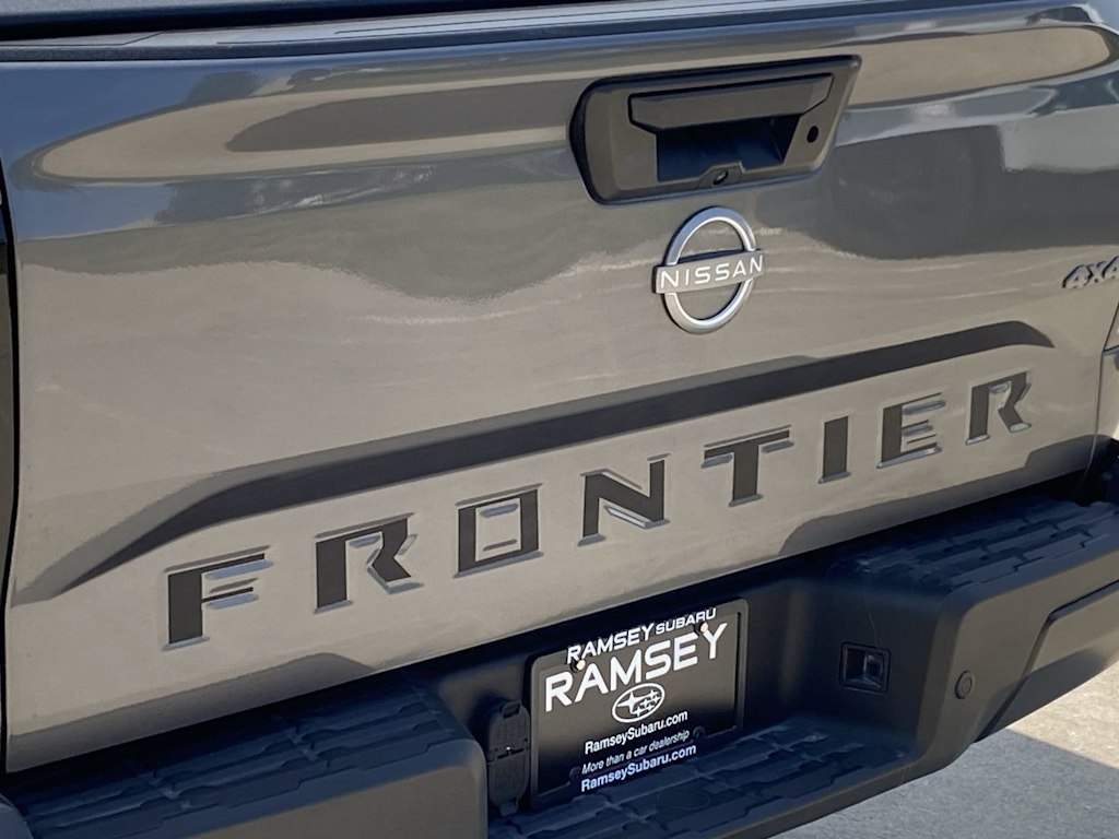 Thumbnail: 2024 Nissan Frontier - 24