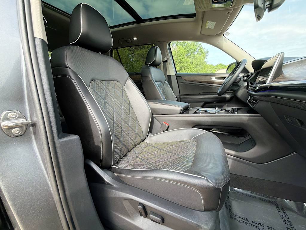 Thumbnail: 2024 Volkswagen Atlas - 12