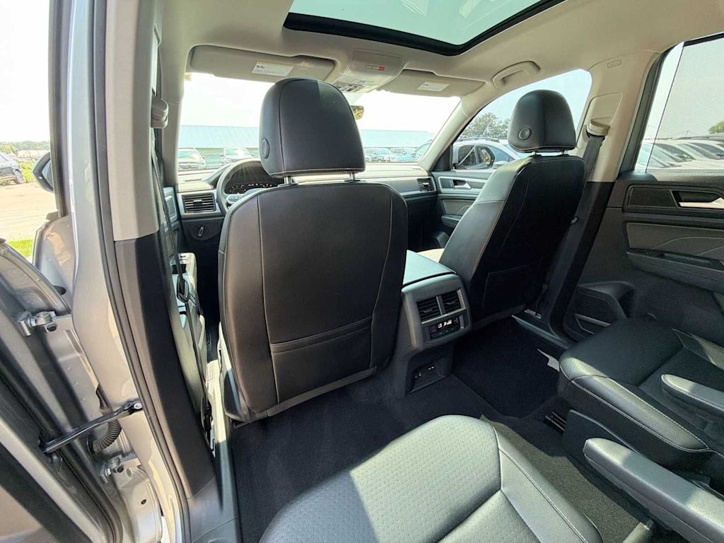 Thumbnail: 2022 Volkswagen Atlas - 11