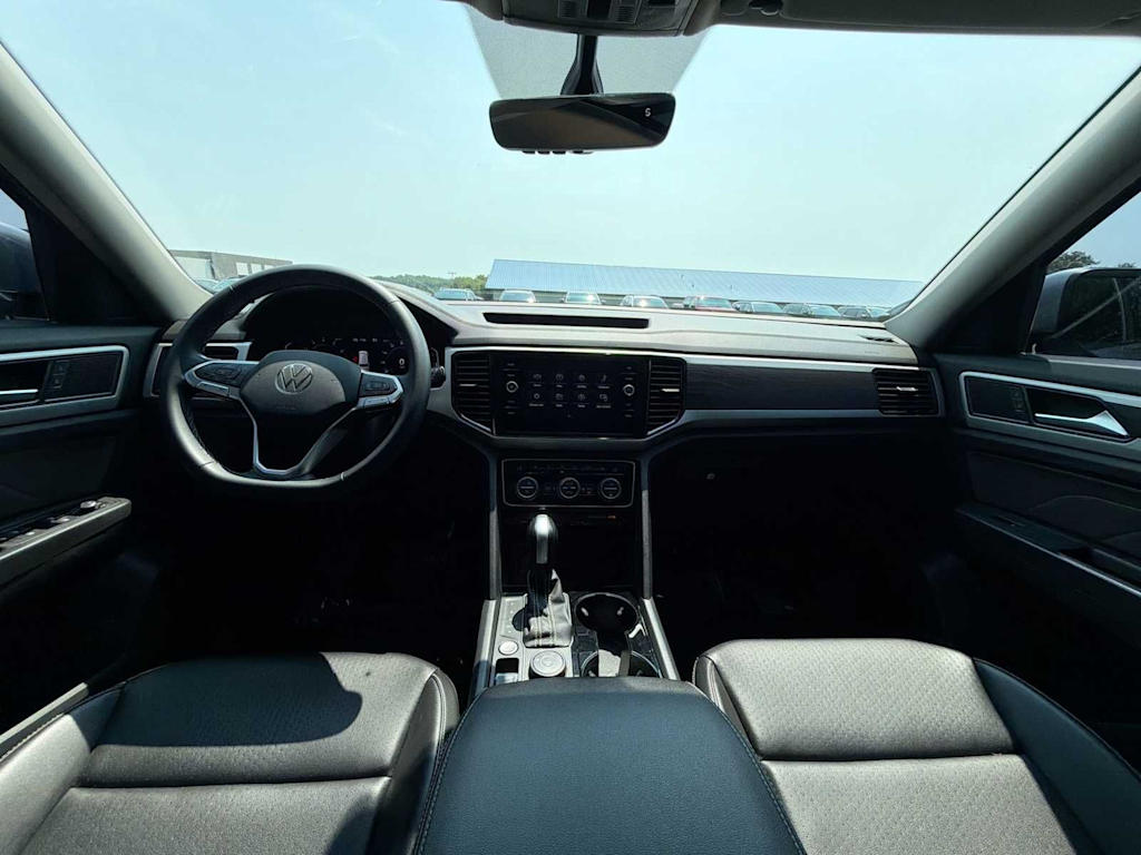 Thumbnail: 2022 Volkswagen Atlas - 8