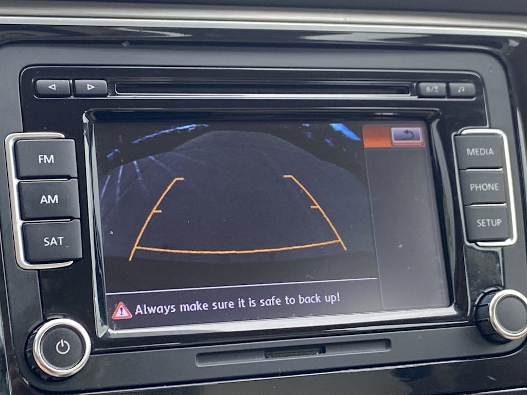 2015 Volkswagen Passat SE 29