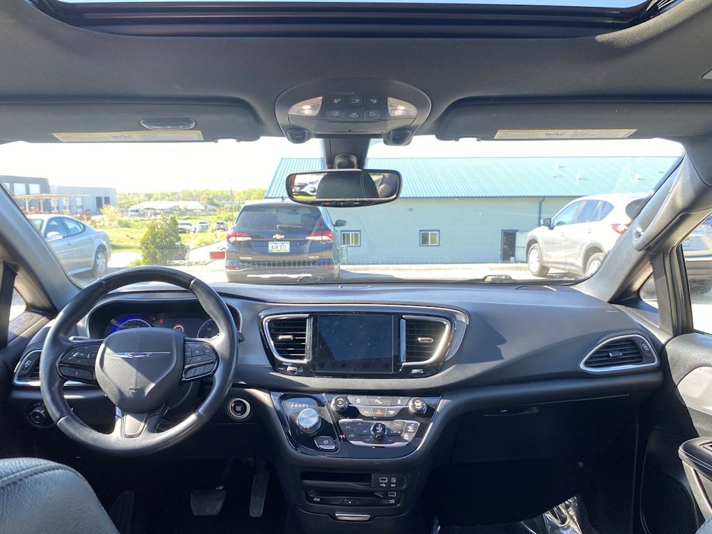 2018 Chrysler Pacifica  9