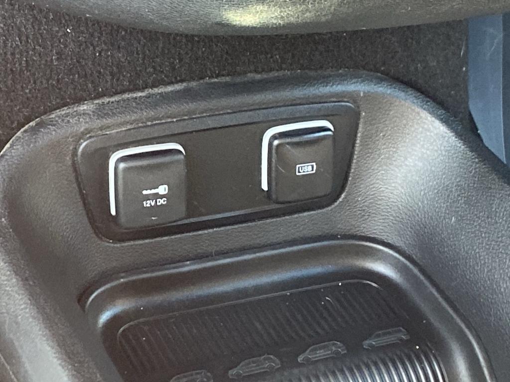 2018 Chrysler Pacifica  34