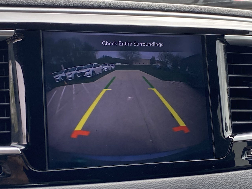 2018 Chrysler Pacifica  32