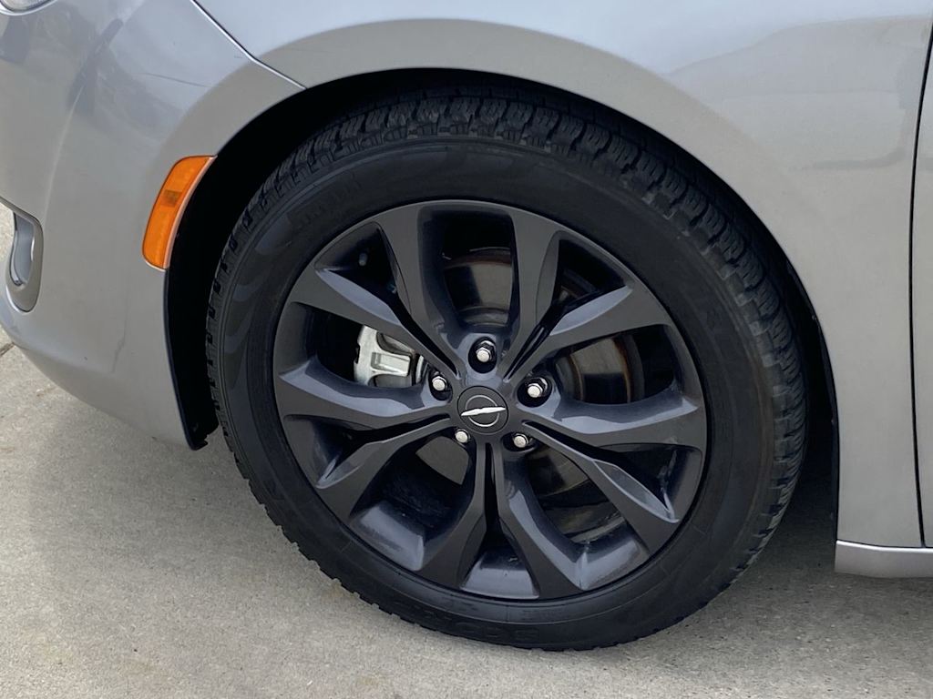 2018 Chrysler Pacifica  7
