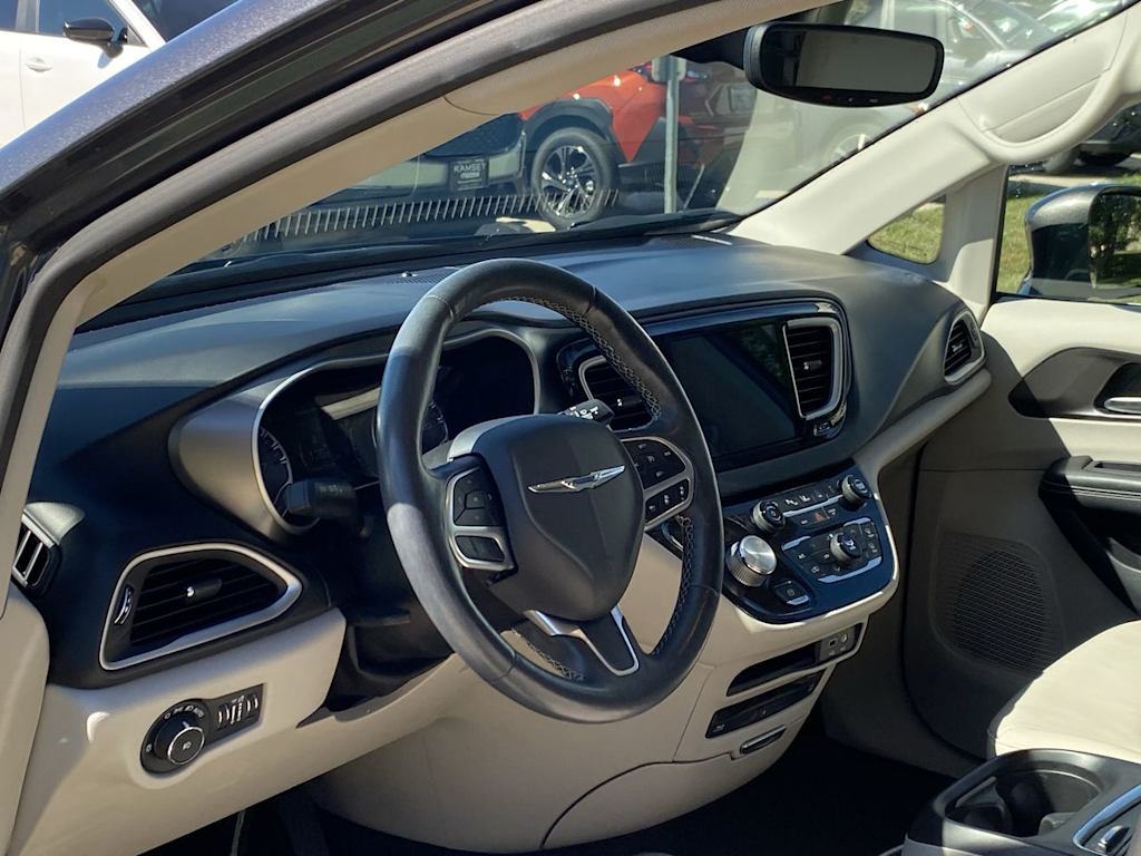 Thumbnail: 2020 Chrysler Pacifica - 2