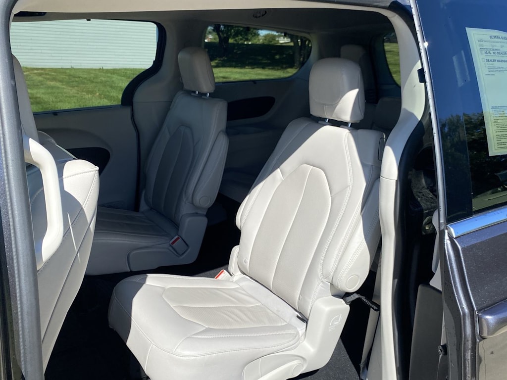 Thumbnail: 2020 Chrysler Pacifica - 26