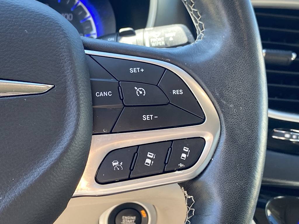 Thumbnail: 2020 Chrysler Pacifica - 29