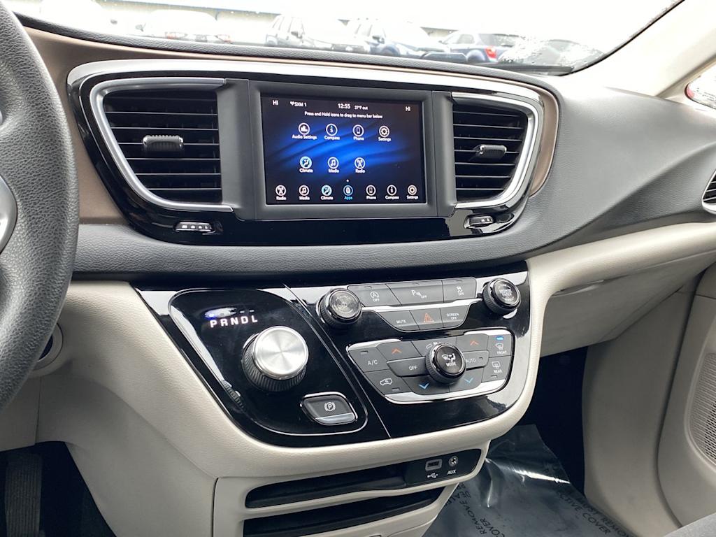 2018 Chrysler Pacifica Touring Plus 15