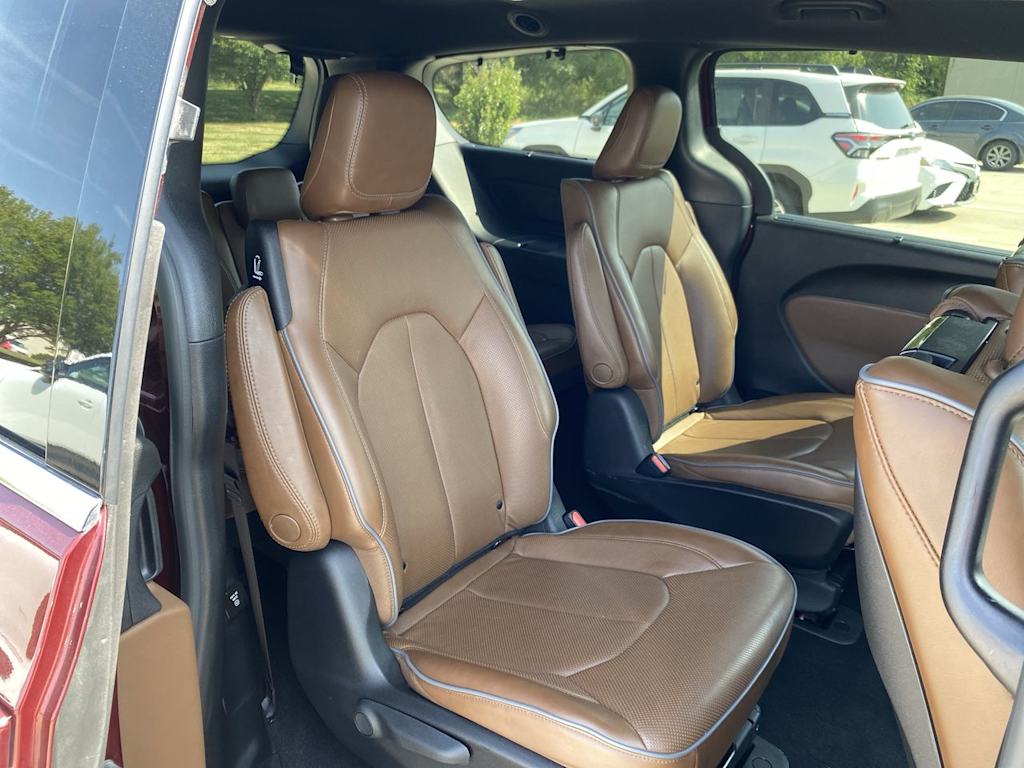 Thumbnail: 2021 Chrysler Pacifica - 27