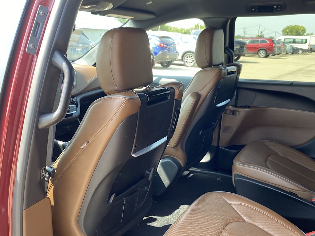 Thumbnail: 2021 Chrysler Pacifica - 12