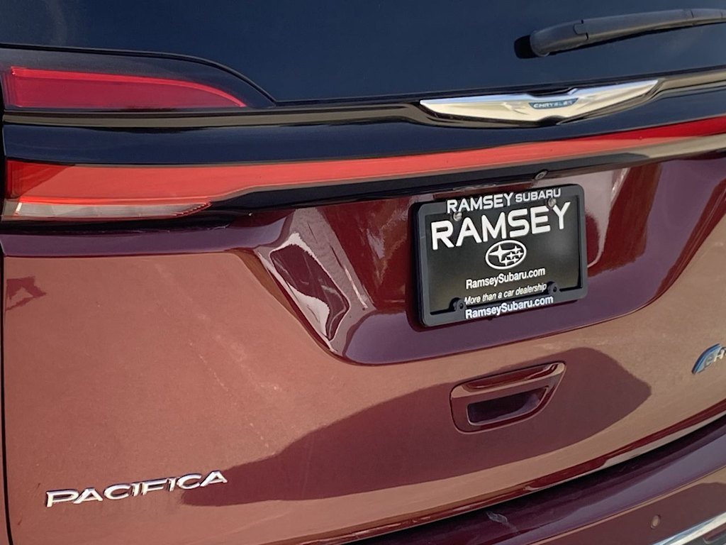 Thumbnail: 2021 Chrysler Pacifica - 6