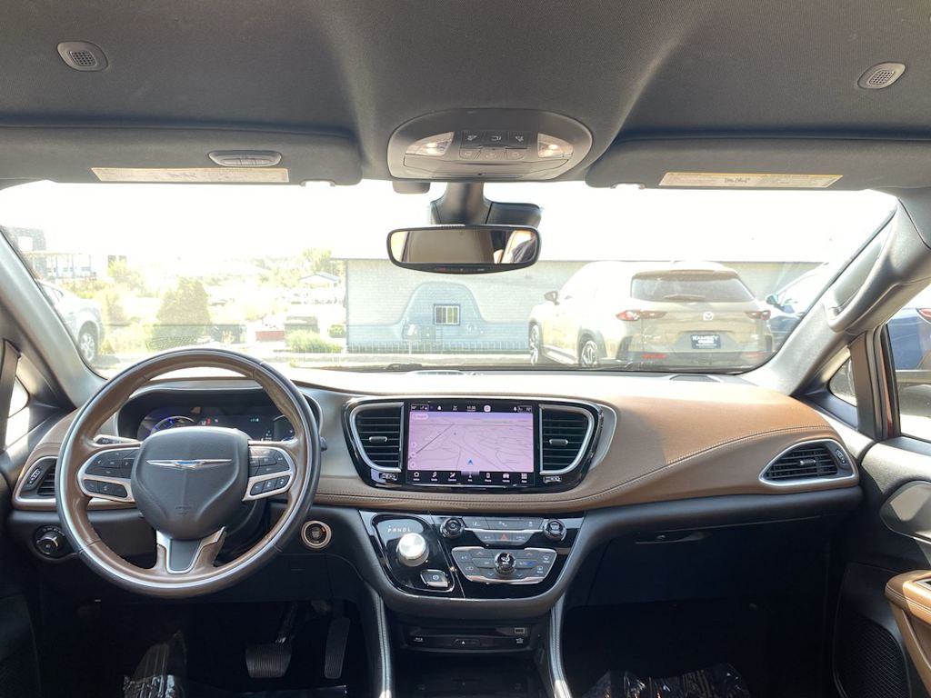 Thumbnail: 2021 Chrysler Pacifica - 9